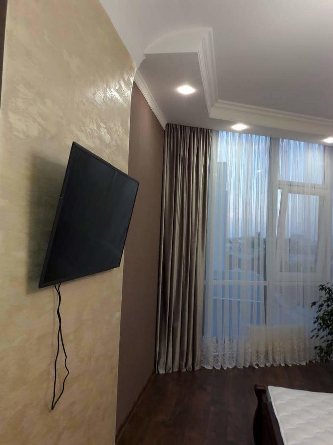 Apartment On Velyka Arnauts'Ka Str Odessa Esterno foto
