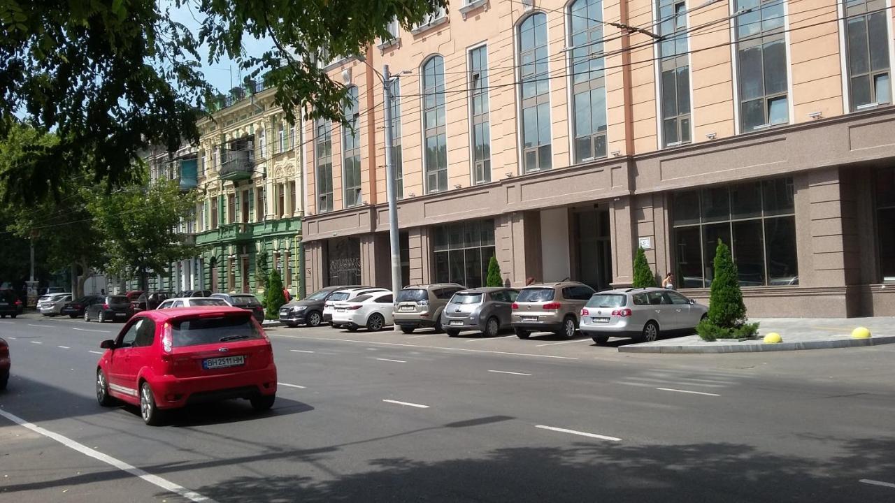 Apartment On Velyka Arnauts'Ka Str Odessa Esterno foto